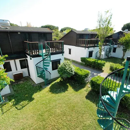 Holiday home Locazione Turistica Borsetti.9