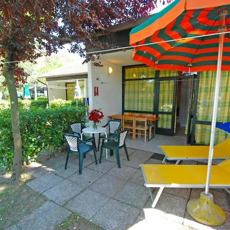 Holiday home Locazione Turistica Borsetti.9
